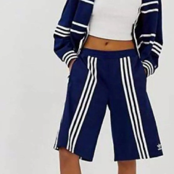 track shorts adidas